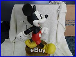 LARGE RARE RETIRED Disney Theme Parks Exclusive Mickey Mouse Statue #1580