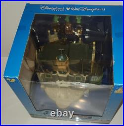 NEW Disney Haunted Mansion LIGHT UP Playset Theme Park Edition w Ghosts & Sounds