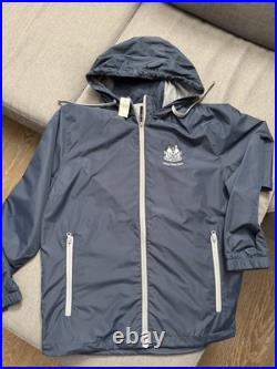 NWT Disney Theme Park Cast Member Exclusive Windbreaker Jacket Uniform Small