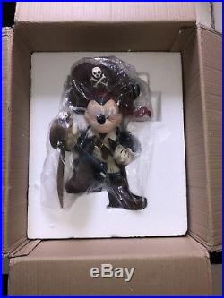 RARE Disney Theme Park Pirates Of The Caribbean Mickey LIMITED RETIRED BIG FIG
