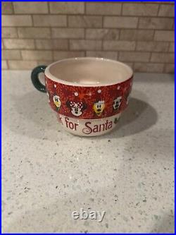 RETIRED Authentic Disney Theme Park Ceramic Santa Mickey Milk & Cookie Set #35