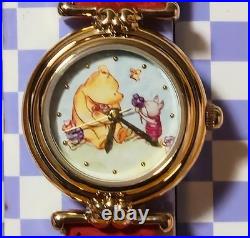 Rare! Walt Disney Theme Parks Pooh's Garden Le 760/5000 Wrist Watch New In Box