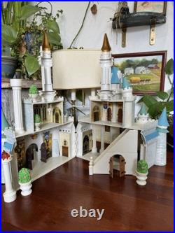 Retired Disney Parks Cinderella Castle Playset Disney World Landmark vintage