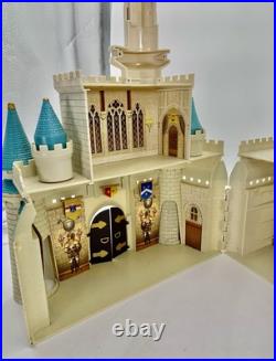 Vintage Walt Disney World Cinderella Castle Monorail Park Playset Retired Works