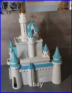Vintage Walt Disney World Cinderella Castle Playset Retired w Play People