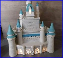 Vintage Walt Disney World Cinderella Castle Playset Retired w Play People