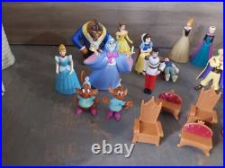 Vintage Walt Disney World Cinderella Castle Playset Retired w Play People