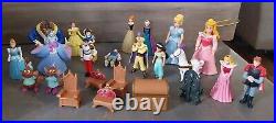 Vintage Walt Disney World Cinderella Castle Playset Retired w Play People