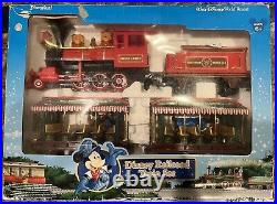 WALT DISNEY WORLD RAILROAD R. R. THEME PARK COLLECTION MICKEY & FRIENDS TRAIN Set