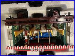 WALT DISNEY WORLD RAILROAD R. R. THEME PARK COLLECTION MICKEY & FRIENDS TRAIN Set