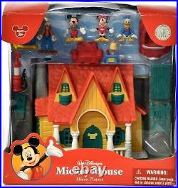 WALT DISNEY's Theme Parks MICKEY MOUSE Micro Playset Minnie NIB READ a443