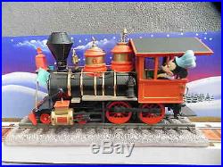 WDCC I have always loved trains LE Theme Park Train withEngineer Mickey