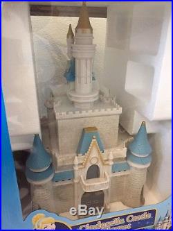 Walt Disney World Land Cinderella Castle Monorail Playset-Theme Park Edition