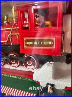Walt Disney World R. R Theme Park Collection RAILROAD Plus Train Track New In Box